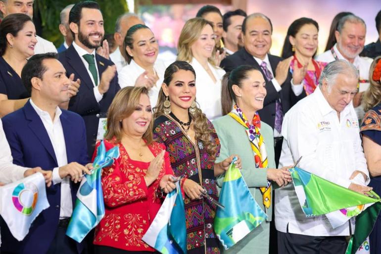 La gobernadora Evelyn Salgado cortó el listón inaugural junto a la jefa de gobierno de CDMX, Claudia Sheinbaum y el secretario de Turismo, Miguel Torruco