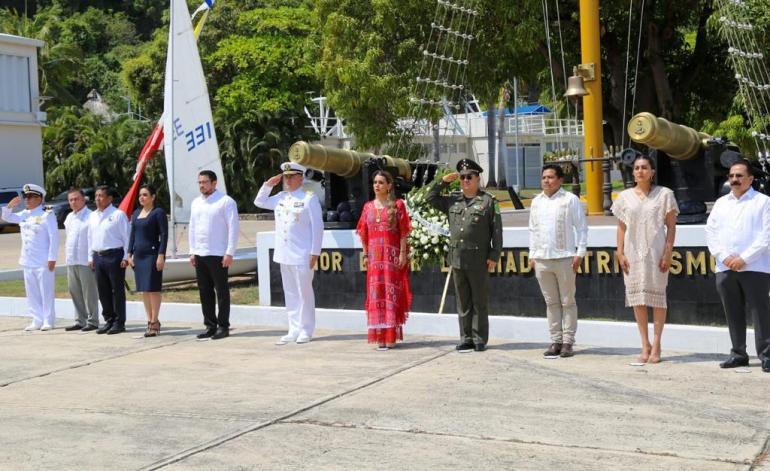 Asiste la gobernadora a la Ceremonia Conmemorativa al 81 aniversario del Día de la Marina