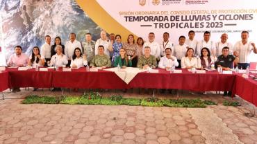 Declara la gobernadora Evelyn Salgado Pineda en sesión permanente al Consejo Estatal de Protección Civil en Guerrero