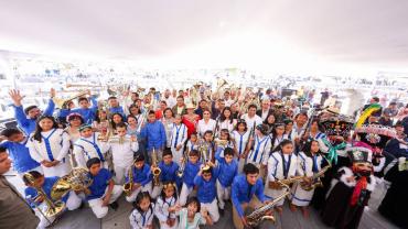 Entrega la gobernadora junto a la titular de Cultura, Alejandra Frausto instrumentos a 21 bandas musicales y ensambles tradicionales de Guerrero 