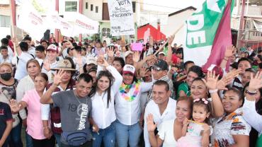 “Queremos que siga como presidenta”, dicen ciudadanos del Kilómetro 21