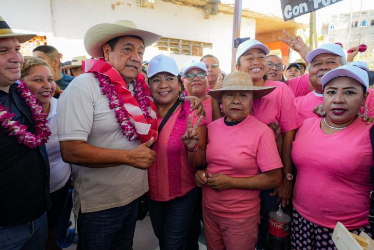 Destaca en Pie de la Cuesta que el humanismo de López Obrador ayudó a salir adelante a Acapulco tras Otis