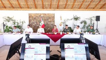 Desde la Base Naval de Acapulco encabeza Evelyn trabajos de la Mesa de Seguridad de Guerrero