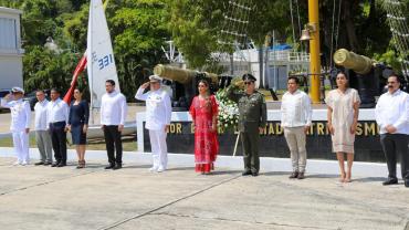 Asiste la gobernadora a la Ceremonia Conmemorativa al 81 aniversario del Día de la Marina