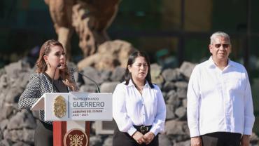 La gobernadora encabezó el Izamiento de Bandera y reafirma respaldo a la presidenta Claudia Sheinbaum